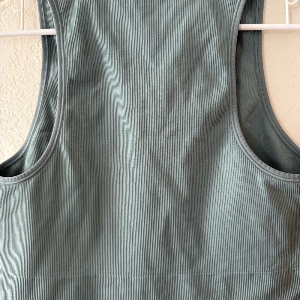 Athleta Aurora Seamless Crop Ribbed Tank Top V-Neck Teal - Size XL - Picture 4 of 7